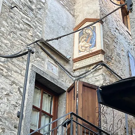 Rustico Ed Elegante Molina 3 By Solutions בית נופש